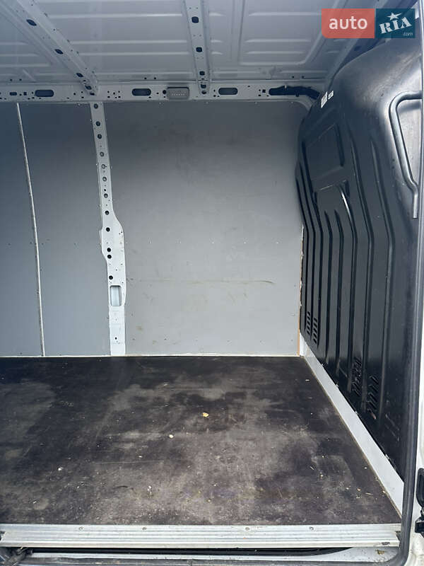 Грузовой фургон Renault Master 2021 в Луцке фото 26 Грузовой фургон Renault Master 2021 в Луцке