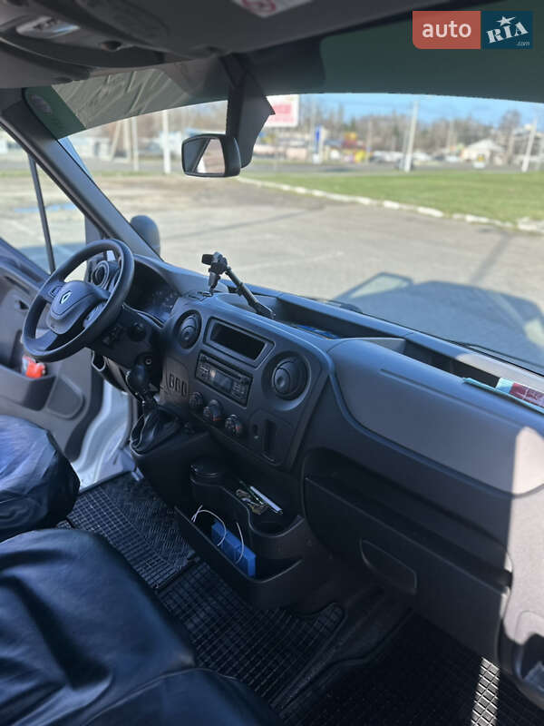 Микроавтобус грузовой (до 3,5т) Renault Master 2015 в Харькове