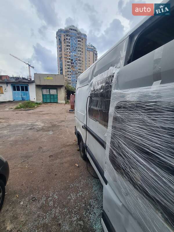 Минивэн Renault Master 2005 в Киеве фото 3 Минивэн Renault Master 2005 в Киеве