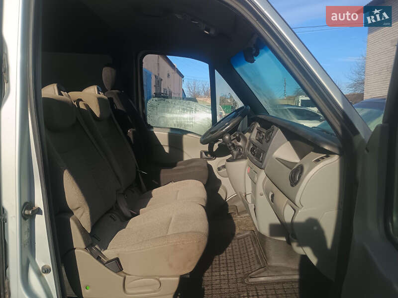 Мінівен Renault Master 2005 в Умані