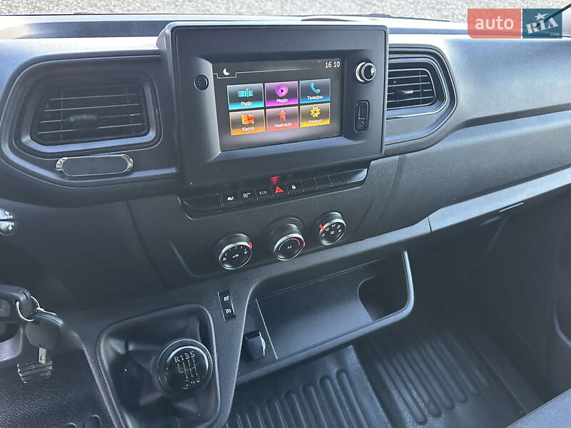 Грузовой фургон Renault Master 2023 в Львове