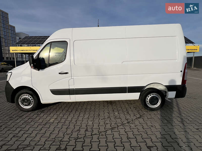 Вантажний фургон Renault Master 2020 в Луцьку