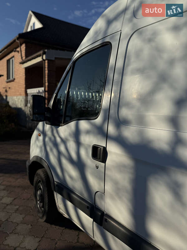 Грузовой фургон Renault Master 1999 в Любомле