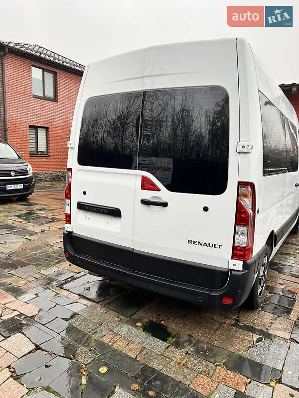 Минивэн Renault Master 2020 в Коростене