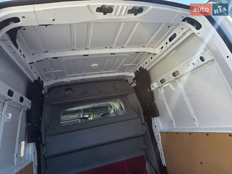 Вантажний фургон Renault Master 2017 в Одесі
