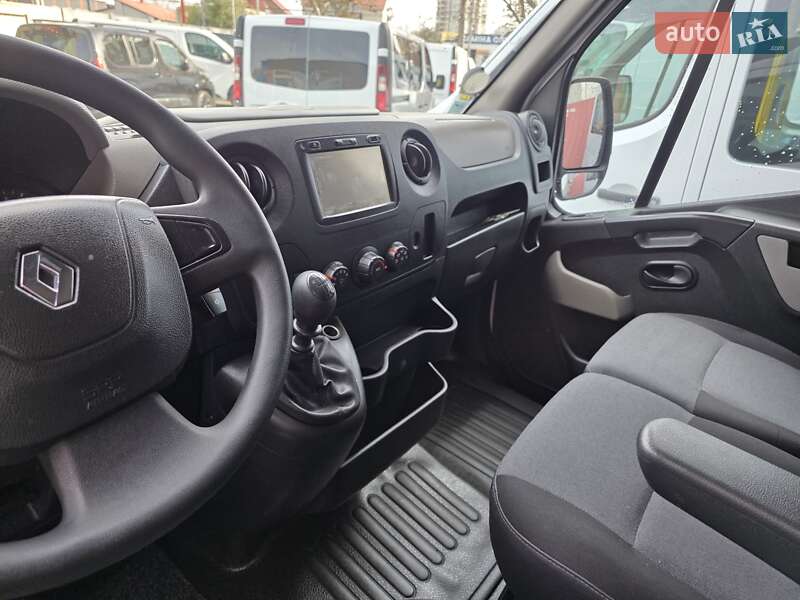 Вантажний фургон Renault Master 2017 в Одесі