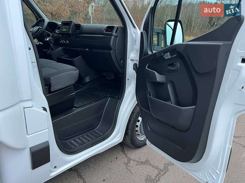 Тентованый Renault Master 2021 в Киеве