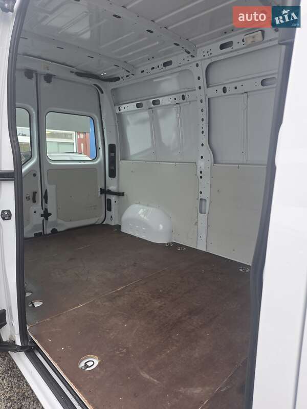 Вантажний фургон Renault Master 2021 в Одесі