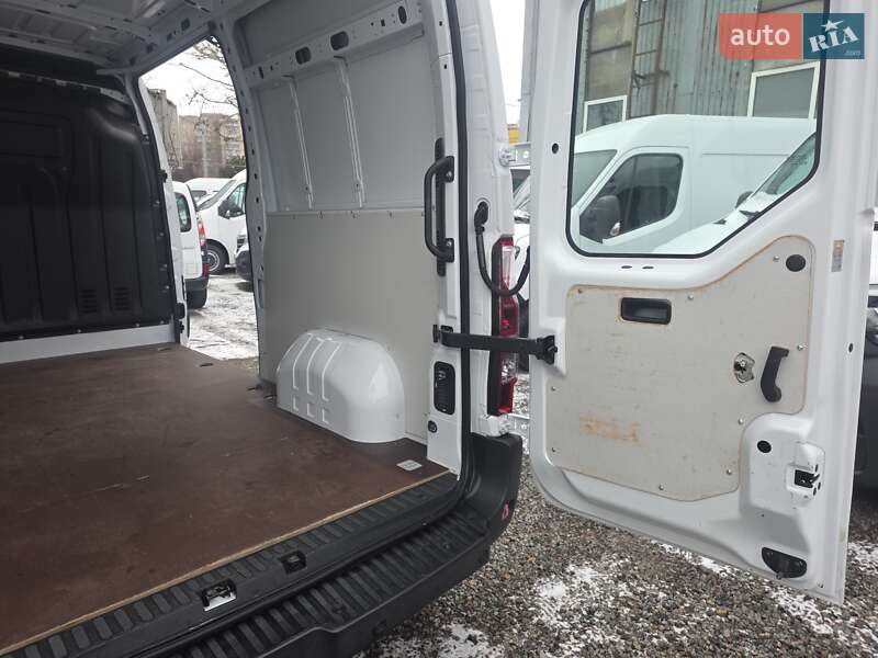 Вантажний фургон Renault Master 2021 в Одесі