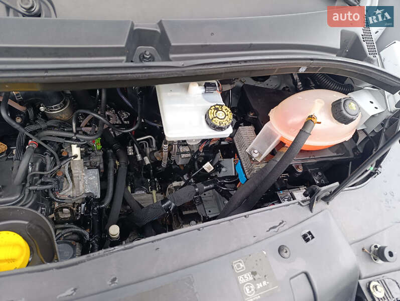 Микроавтобус грузовой (до 3,5т) Renault Master 2020 в Кременчуге