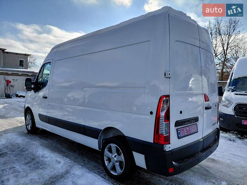 Грузовой фургон Renault Master 2022 в Ивано-Франковске