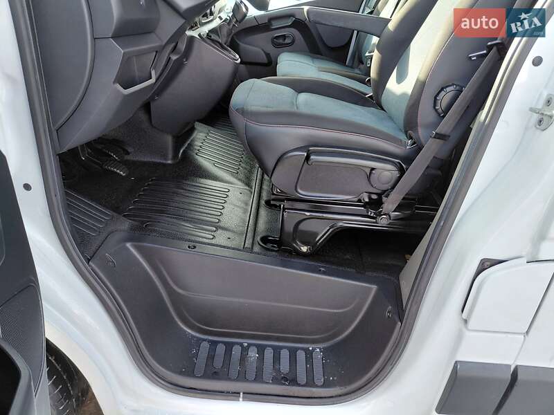 Грузовой фургон Renault Master 2022 в Ивано-Франковске