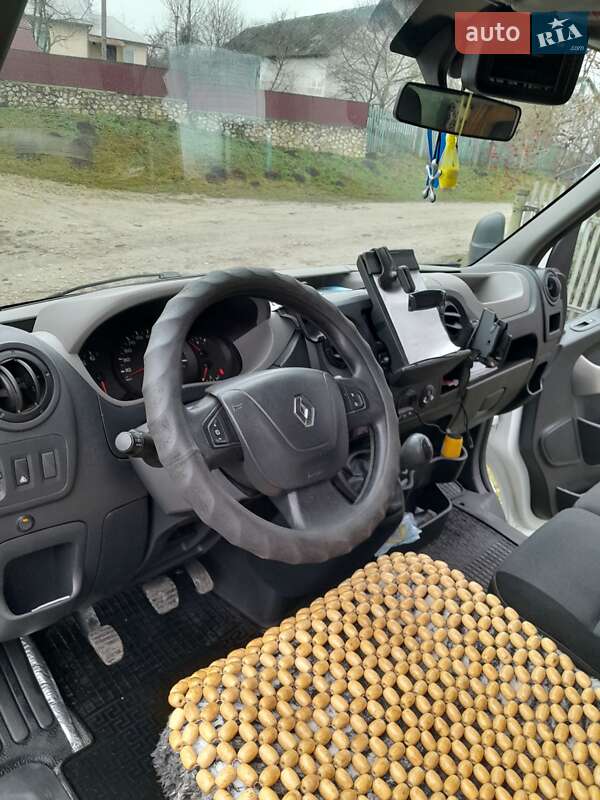 Вантажний фургон Renault Master 2014 в Зборові