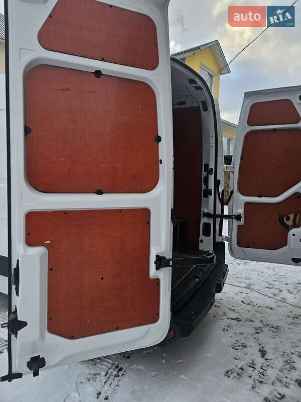 Грузовой фургон Renault Master 2022 в Дубно