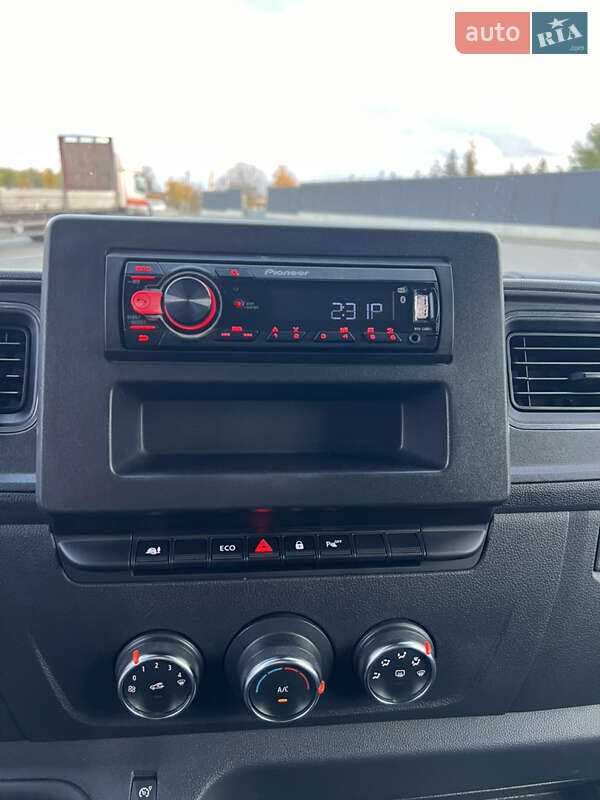 Грузовой фургон Renault Master 2021 в Луцке