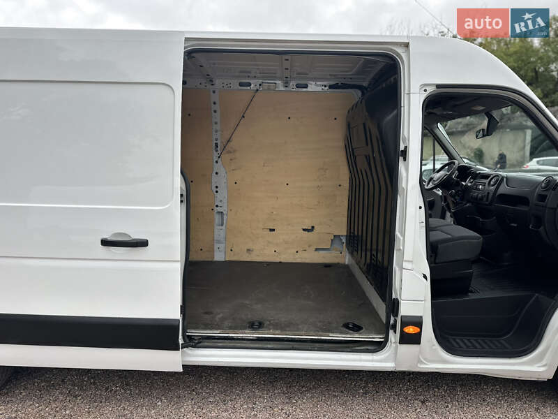 Грузовой фургон Renault Master 2019 в Ровно