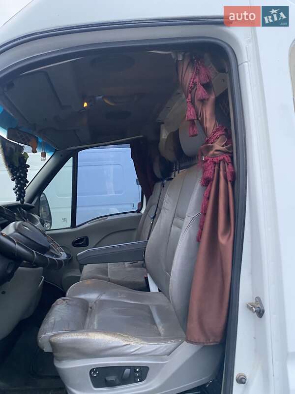 Вантажний фургон Renault Master 2010 в Могилів-Подільському