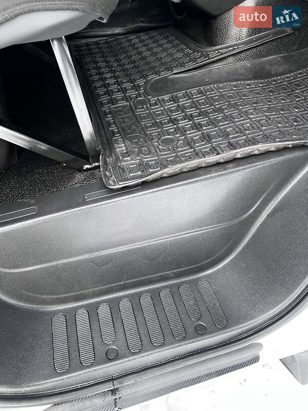 Мікроавтобус вантажний (до 3,5т) Renault Master 2016 в Вінниці фото 24 Мікроавтобус вантажний (до 3,5т) Renault Master 2016 в Вінниці