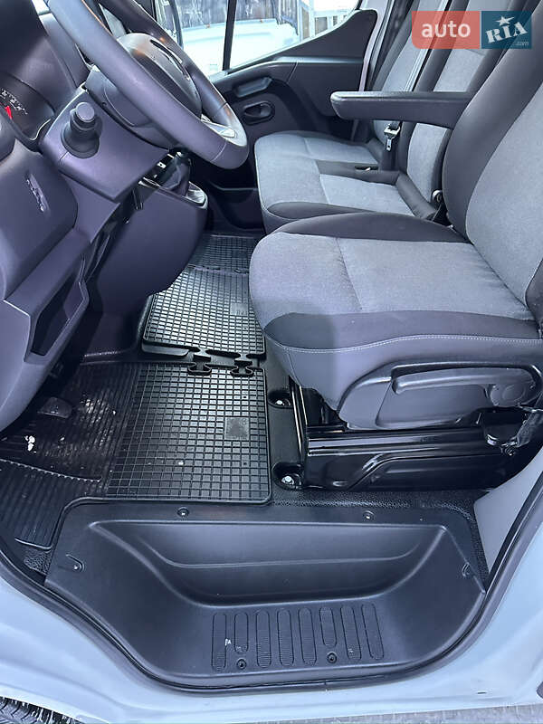 Грузовой фургон Renault Master 2021 в Львове