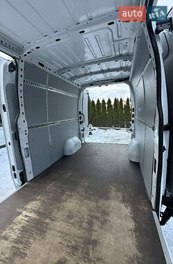 Вантажний фургон Renault Master 2021 в Львові