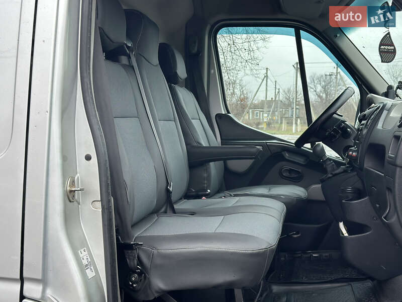 Грузовой фургон Renault Master 2017 в Первомайске