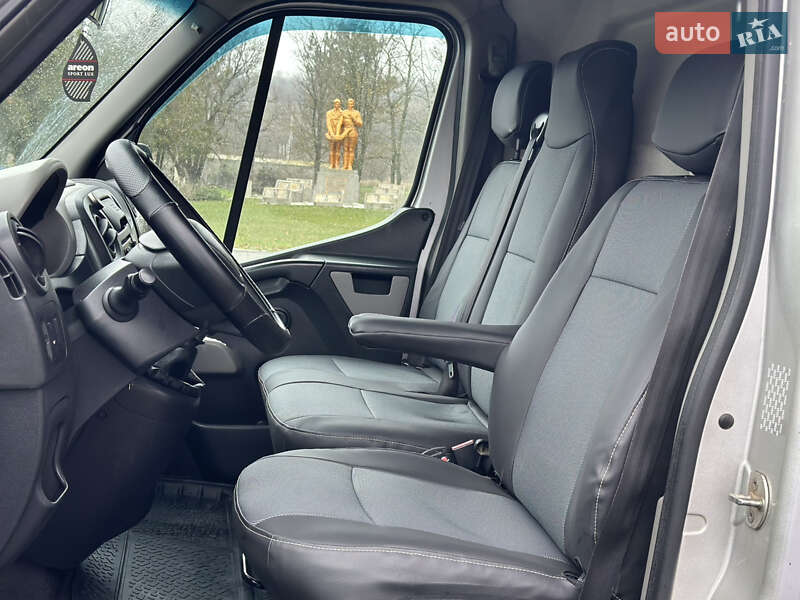 Грузовой фургон Renault Master 2017 в Первомайске