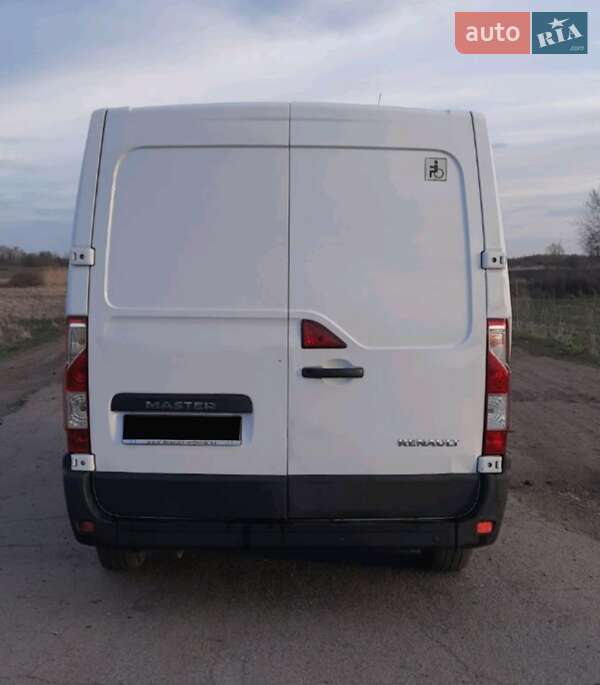Грузовой фургон Renault Master 2015 в Днепре