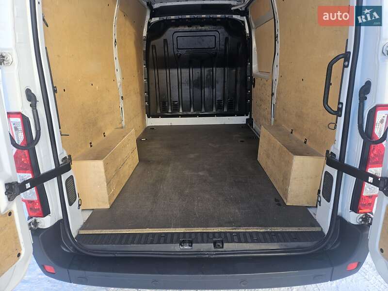 Грузовой фургон Renault Master 2022 в Бердичеве