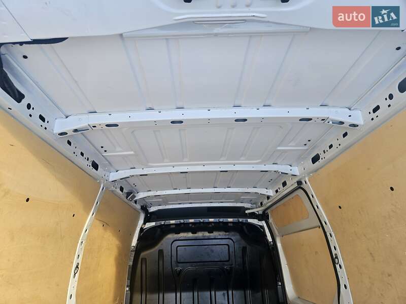 Грузовой фургон Renault Master 2022 в Бердичеве