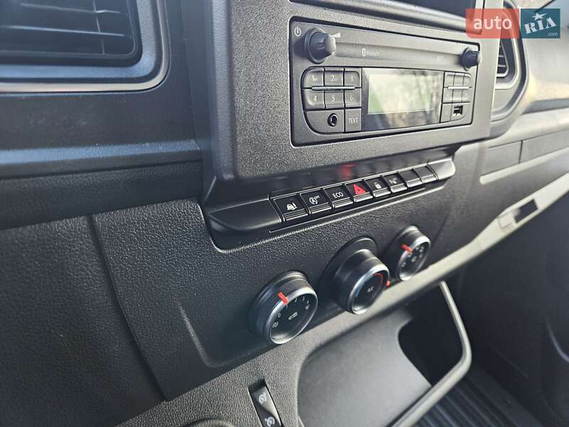 Грузовой фургон Renault Master 2022 в Бердичеве