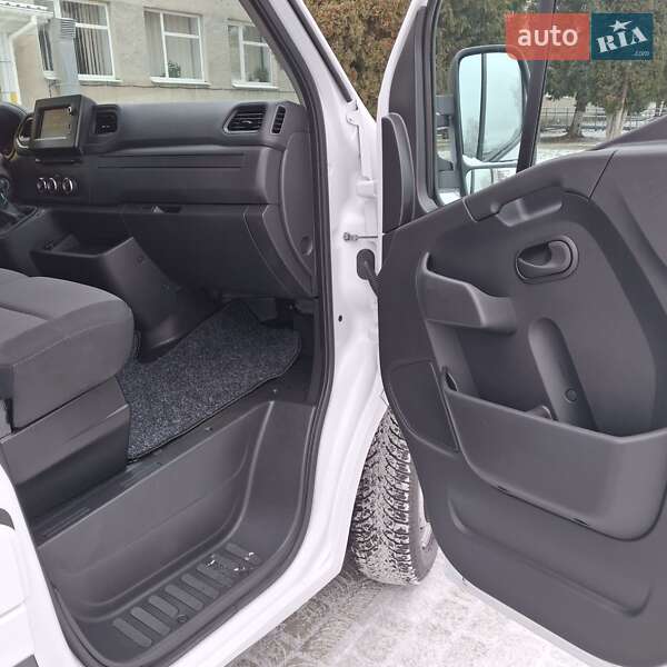 Грузовой фургон Renault Master 2020 в Дубно