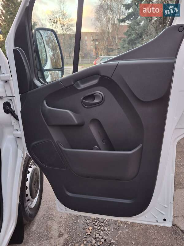 Вантажний фургон Renault Master 2021 в Дубні