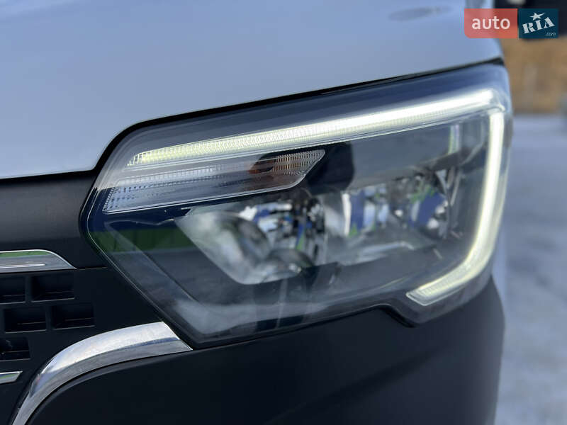 Микроавтобус грузовой (до 3,5т) Renault Master 2021 в Дубно