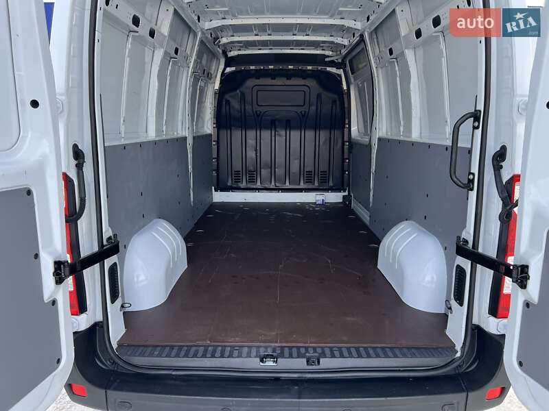 Микроавтобус грузовой (до 3,5т) Renault Master 2021 в Дубно