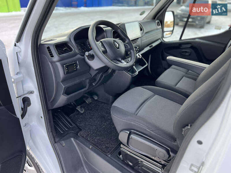 Микроавтобус грузовой (до 3,5т) Renault Master 2021 в Дубно