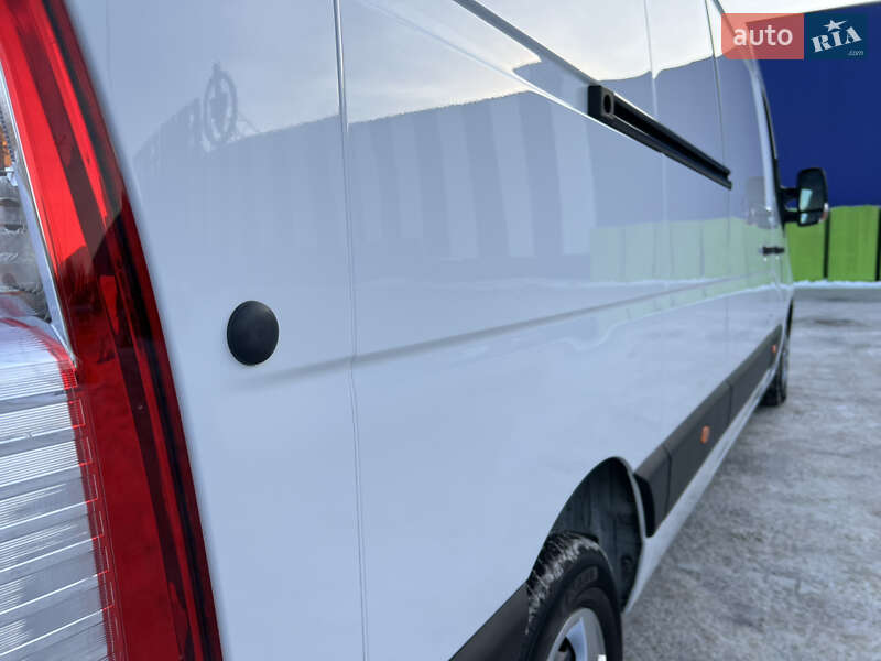 Микроавтобус грузовой (до 3,5т) Renault Master 2021 в Дубно