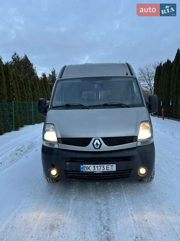 Грузовой фургон Renault Master 2008 в Дубно