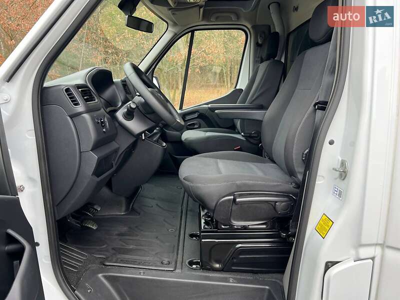 Тентованый Renault Master 2021 в Киеве