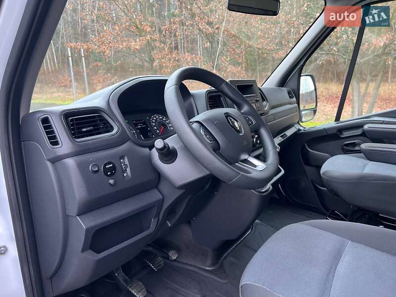 Тентованый Renault Master 2021 в Киеве
