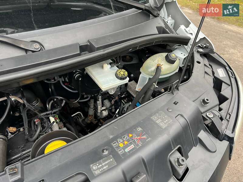 Тентованый Renault Master 2021 в Киеве