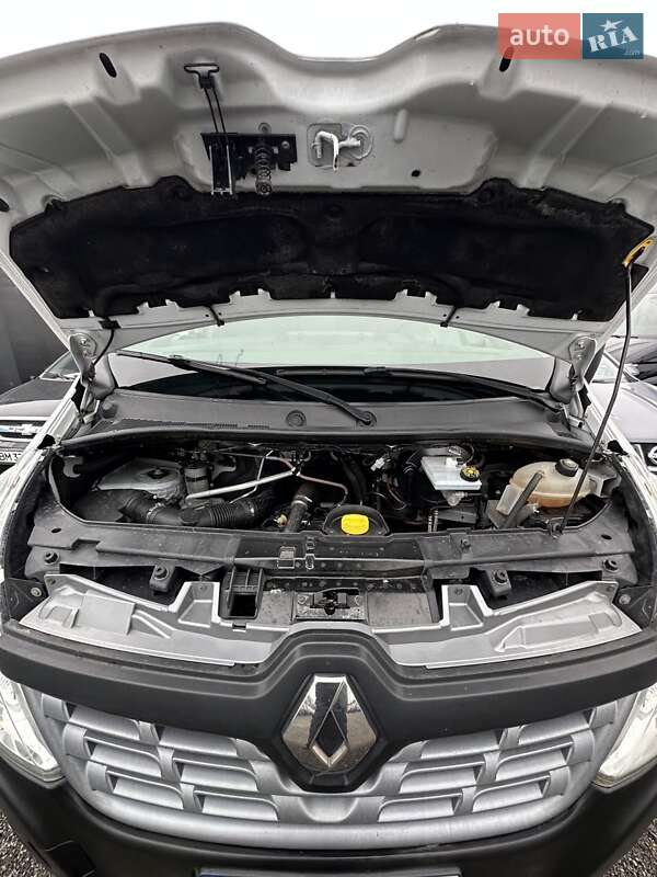Вантажний фургон Renault Master 2018 в Білогородці