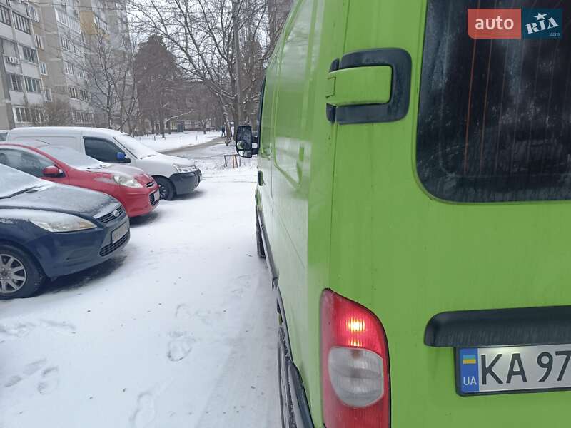 Грузовой фургон Renault Master 2007 в Киеве