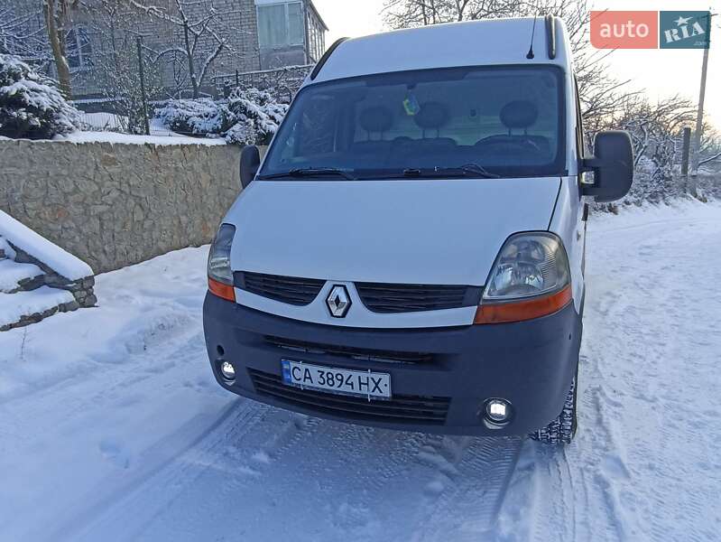 Грузовой фургон Renault Master 2010 в Умани