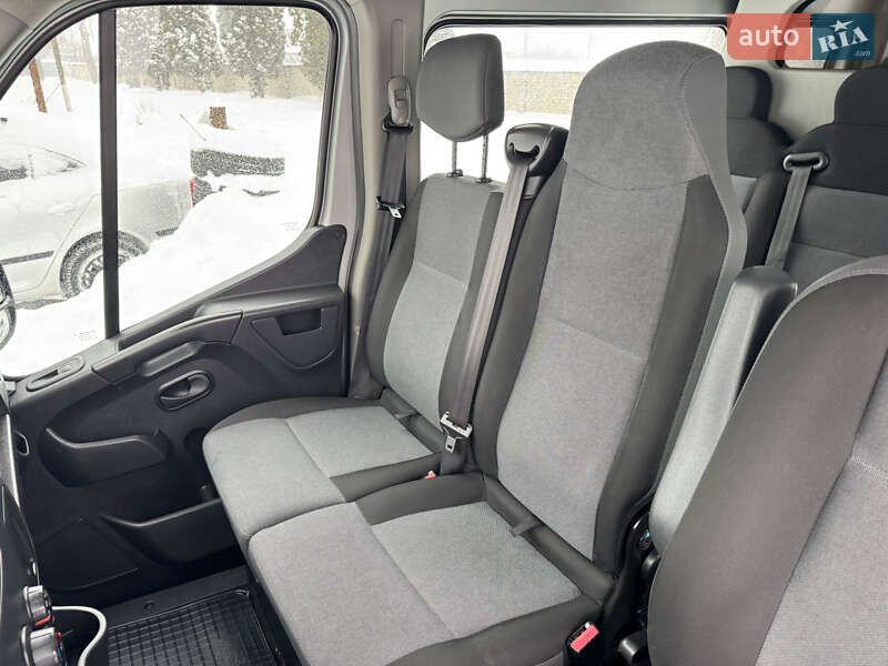 Грузопассажирский фургон Renault Master 2019 в Дубно