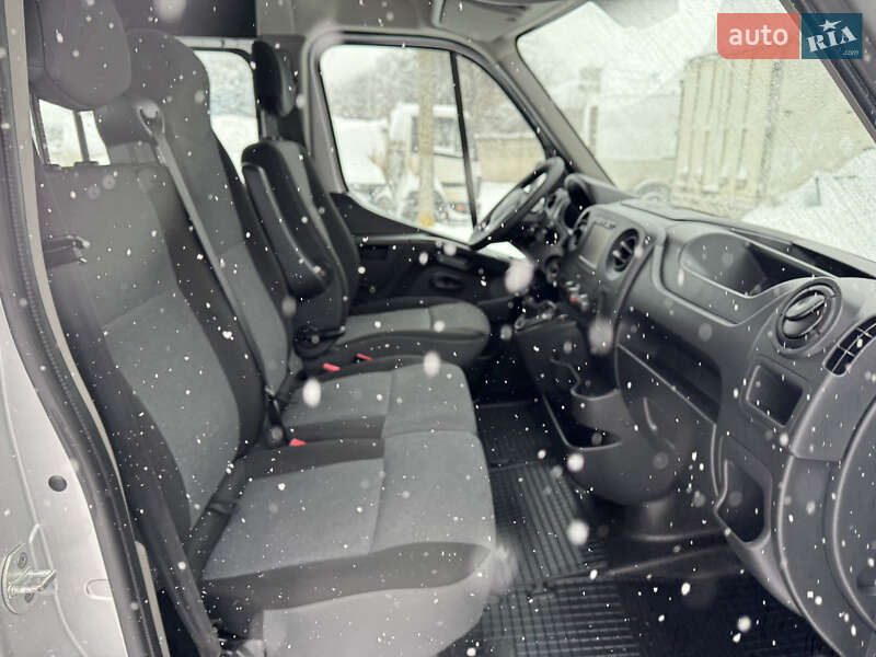 Грузопассажирский фургон Renault Master 2019 в Дубно