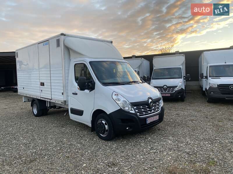 Грузовой фургон Renault Master 2018 в Хусте