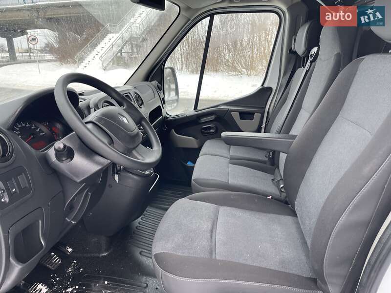 Грузовой фургон Renault Master 2018 в Луцке