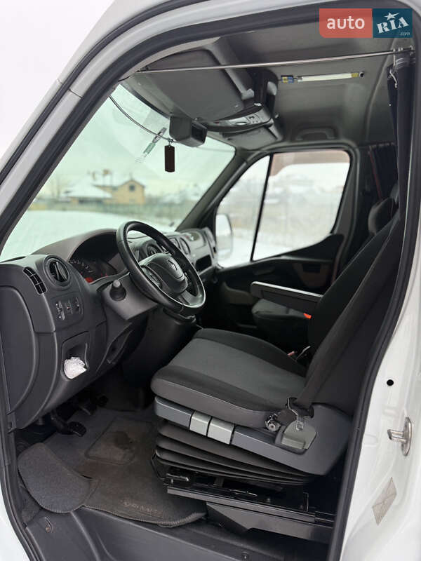 Вантажопасажирський фургон Renault Master 2014 в Луцьку