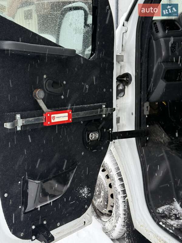 Бронированный автомобиль Renault Master 2021 в Харькове