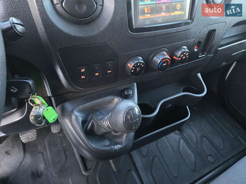Грузовой фургон Renault Master 2018 в Луцке